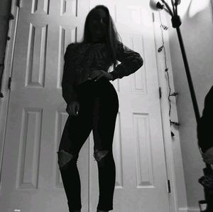 Meet your Posher, Adhley